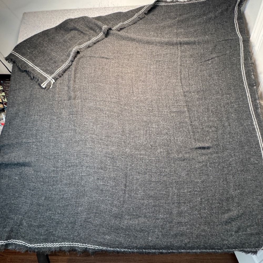 Olive & Pique Lola Charcoal‎ Gray Oversized Blanket Scarf Fringed Shawl 52x52